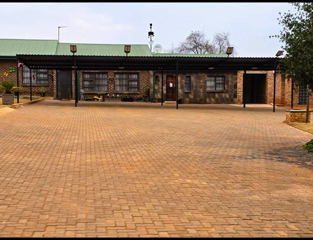 4 BEDROOM HOUSE FOR SALE IN HEIDELBERG AH